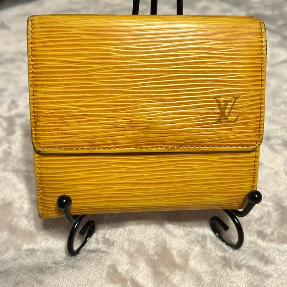 LOUIS VUITTON YELLOW EPI TRIFOLD WALLET with PURPLE INTERIOR